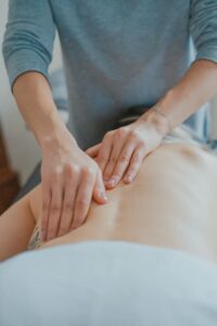 Massage bien-être à l'institut de beauté Belle au Naturel Bordeaux